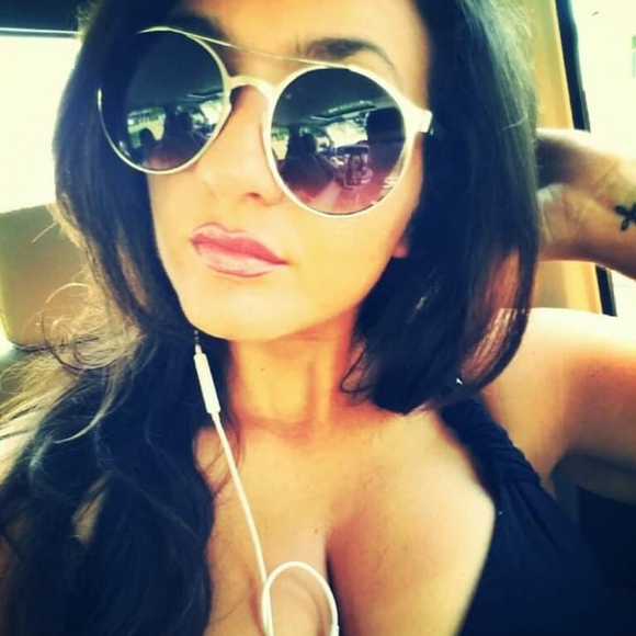 Meet your Posher, Teresa - Picture 4 of 5